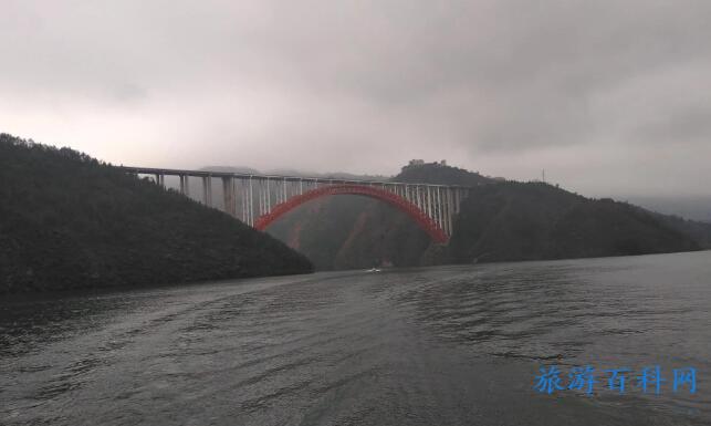 重庆十大旅游景点 重庆十大旅游景点排行榜 重庆旅游必去十大景点推荐