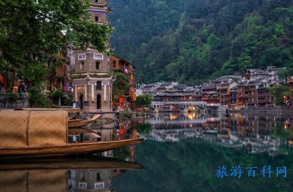 旅游景点排行榜前十名，人生一定要去的10大旅游景点