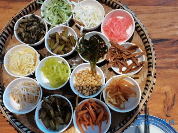 去黄果树旅游，有什么好吃的特色美食？