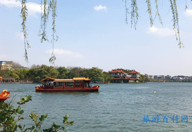 国庆最拥挤的国内景点(国庆人最多的旅游景点)